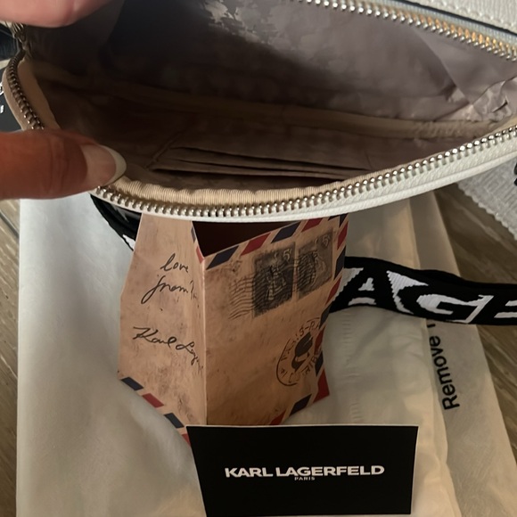 NWT Karl Lagerfeld Paris White Crossbody w/ Guitar Strap Silver Hardware Dustbag - Picture 9 of 10